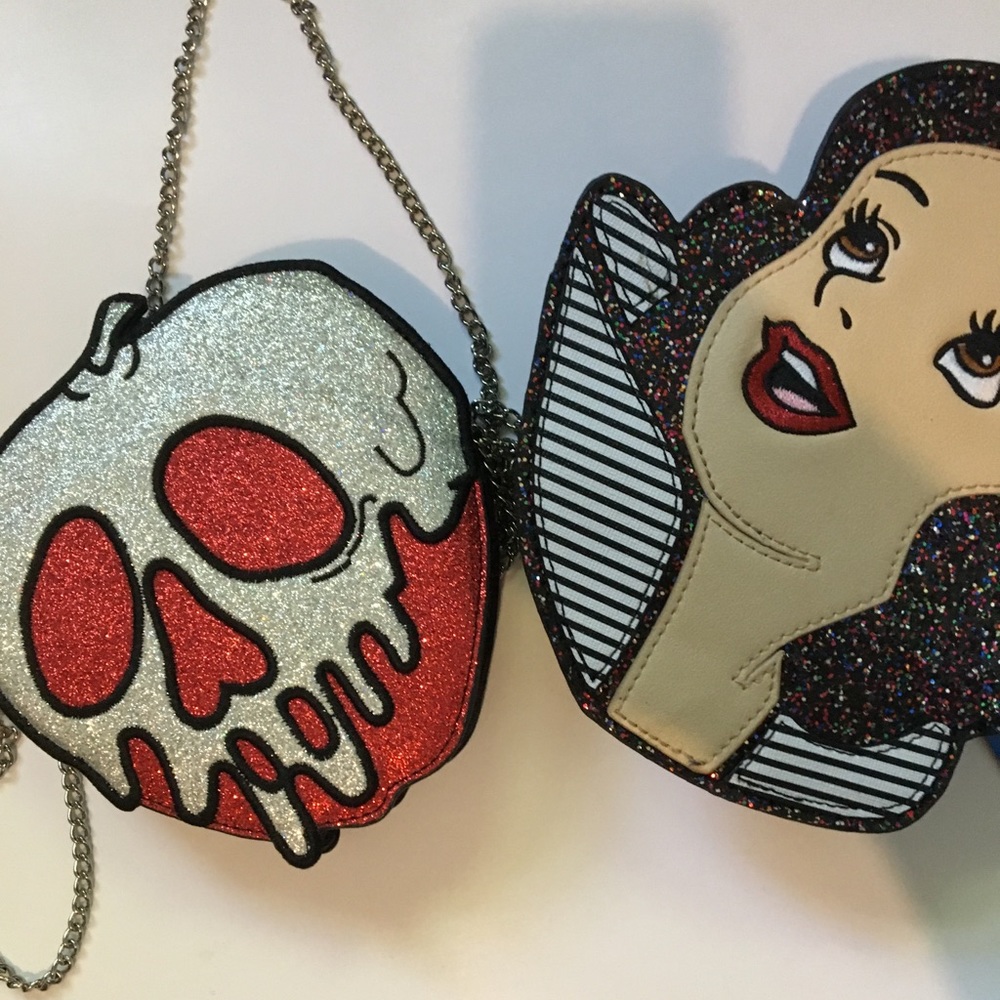 Danielle Nicole Snow White and Poison Apple Bags - Picture 2 of 5